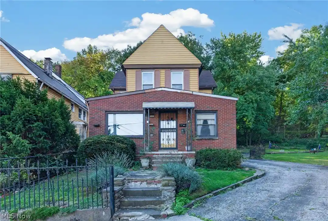 Multi family home for sale at 2117 Fairview Ave, Cleveland, OH 44106 | MLS# 5250673