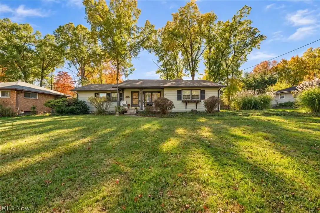 Single family home for sale at 495 Catherine St, Youngstown, OH 44505 | MLS# 5252296
