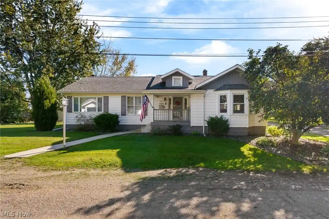 Photo 1 of Single family home for sale at 664 Scott Pl Nw, Massillon, OH 44647 | MLS# 5247202 | Listing updated on 2026-10-29