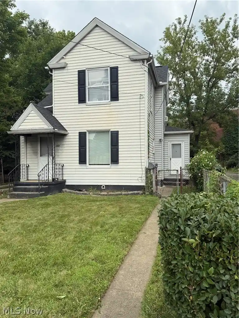 Single family home for sale at 167 E Tallmadge Ave, Akron, OH 44310 | MLS# 5231878