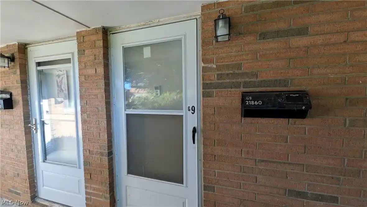 Condo for sale at 21860 River Oaks Dr #G9, Rocky River, OH 44116 | MLS# 5251999