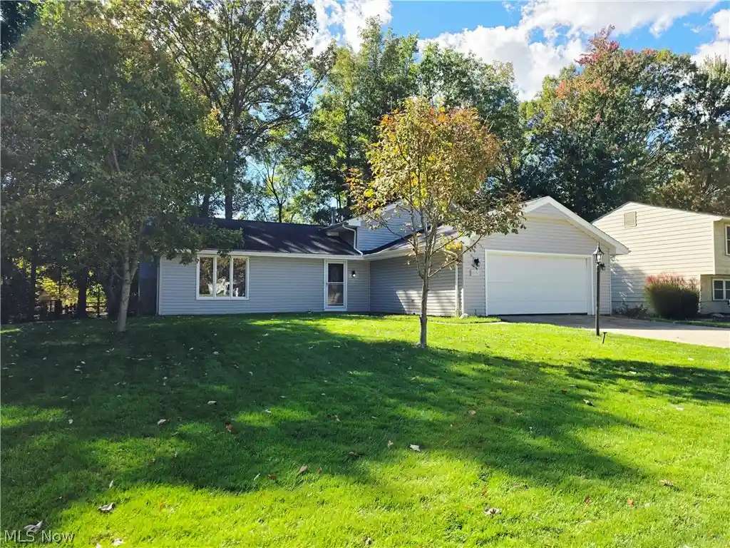 Single family home for sale at 10257 Beaver Trl, Aurora, OH 44202 | MLS# 5252286