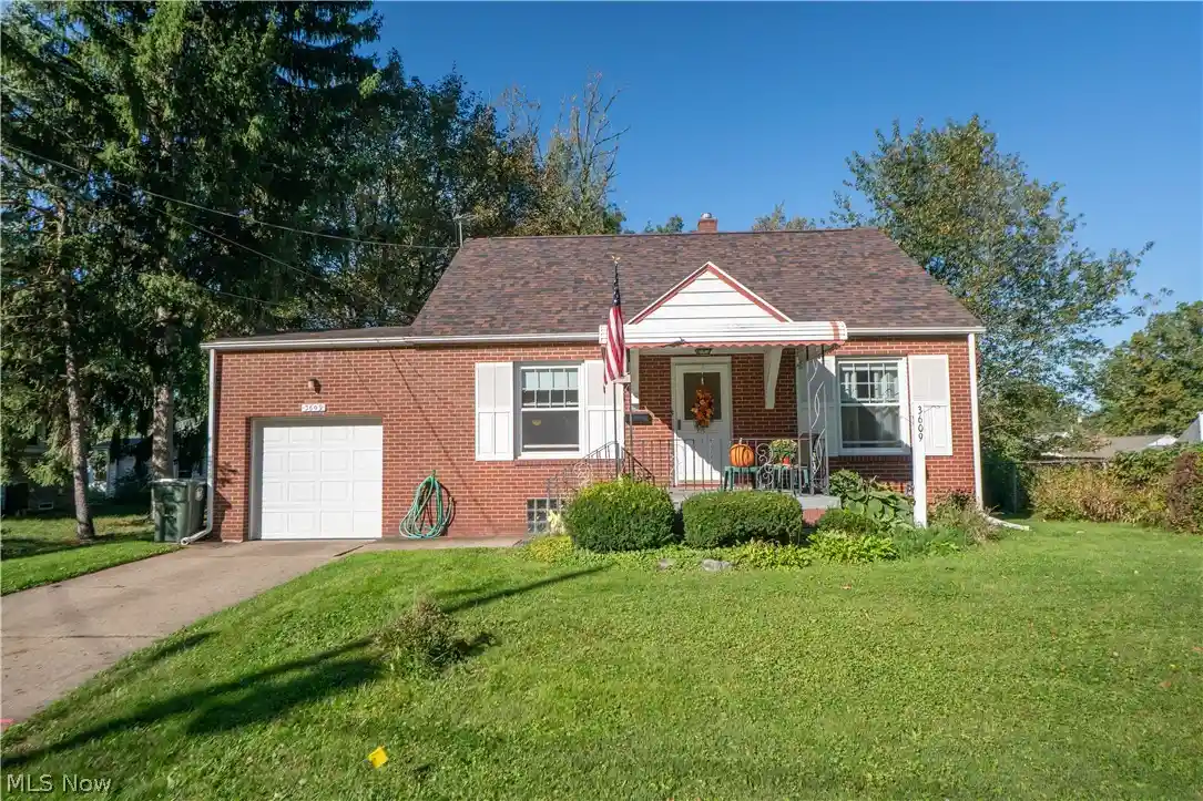 Photo 1 of Single family home for sale at 3609 Westview Ave Nw, Canton, OH 44709 | MLS# 5251221 | Listing updated on 2026-10-15