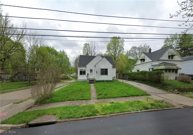 Single family home for sale at 74 Vesper St, Akron, OH 44310 | MLS# 5252480
