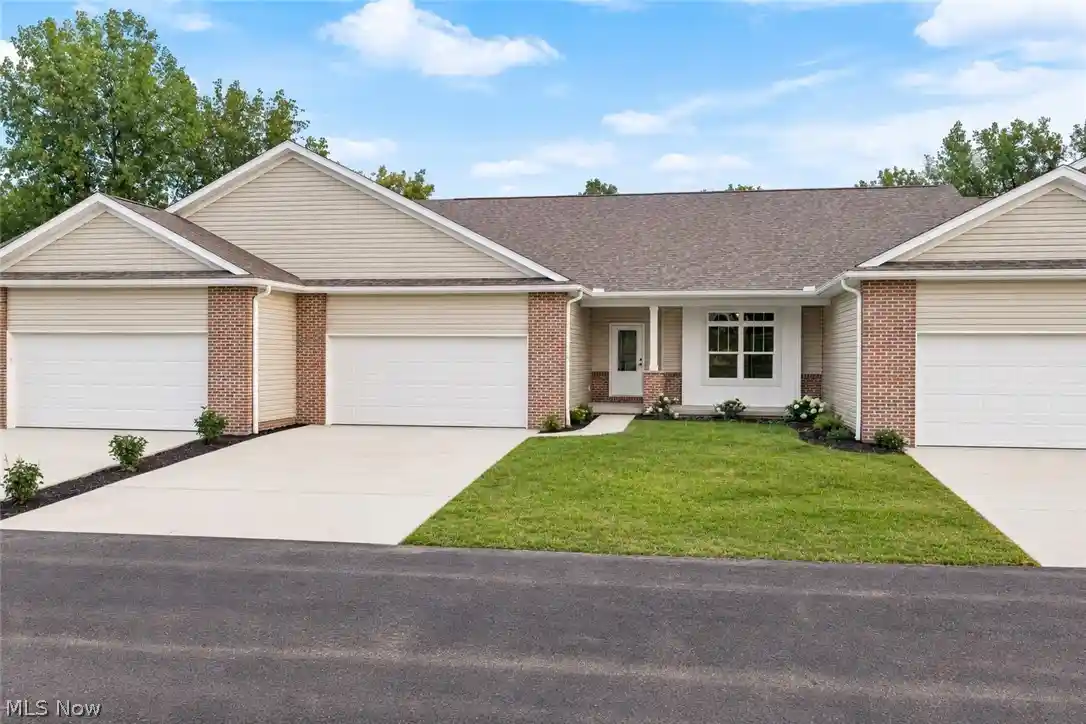 Photo 1 of Condo for sale at 1219 Queen Anne Dr Nw #1219, Massillon, OH 44647 | MLS# 5252397 | Listing updated on 2026-10-12