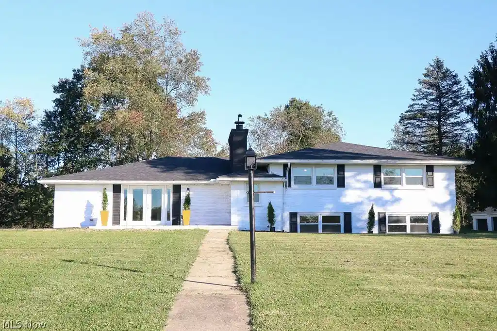 Photo 1 of Single family home for sale at 1360 St Johns Rd, Colliers, WV 26035 | MLS# 5252542 | Listing updated on 2026-10-13