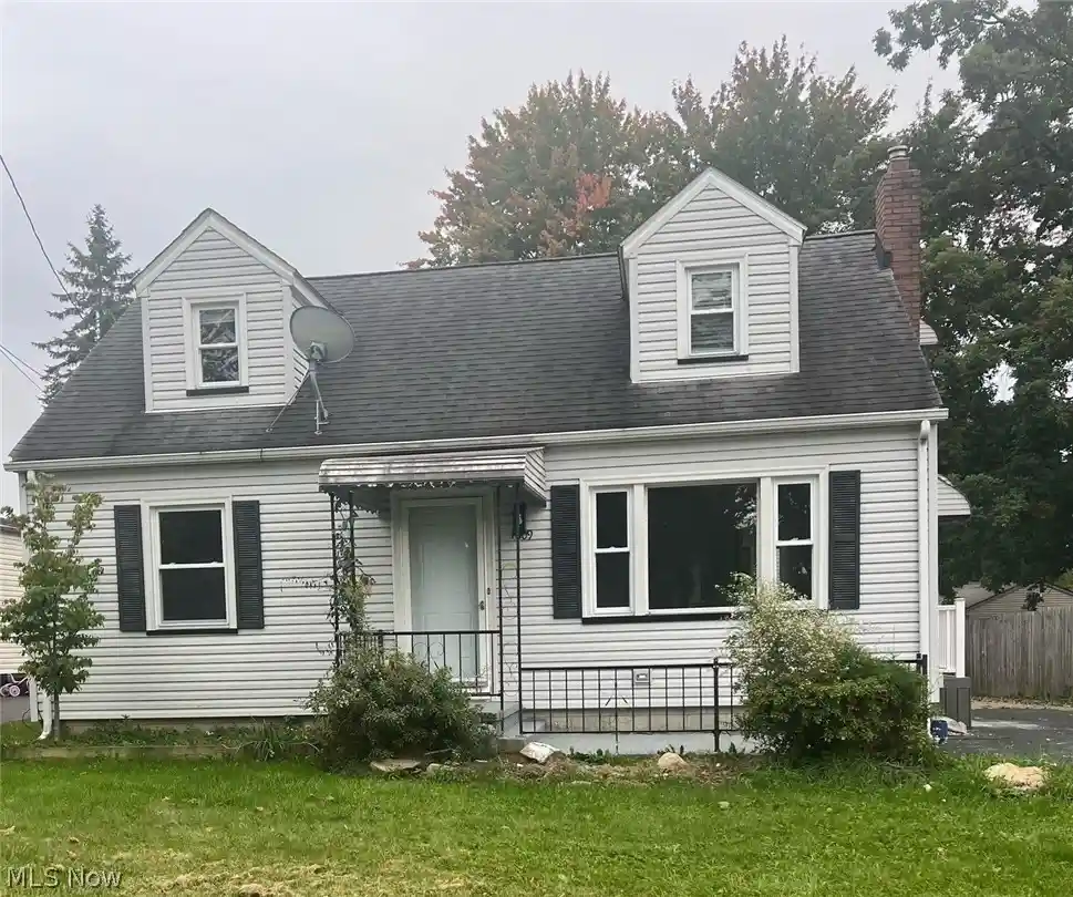 Photo 1 of Single family home for sale at 1609 Meadowbrook Ave, Youngstown, OH 44514 | MLS# 5252324 | Listing updated on 2026-10-30