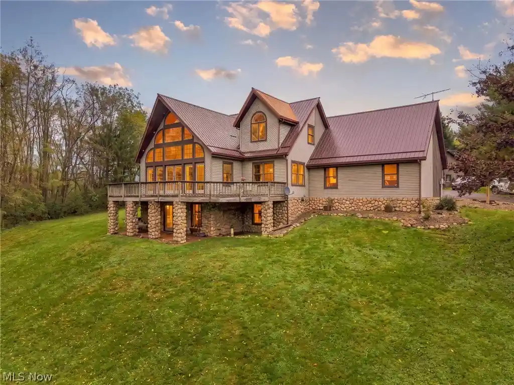 Photo 1 of Single family home for sale at 5850 Meter Rd Ne, Mechanicstown, OH 44651 | MLS# 5247569 | Listing updated on 2026-10-27