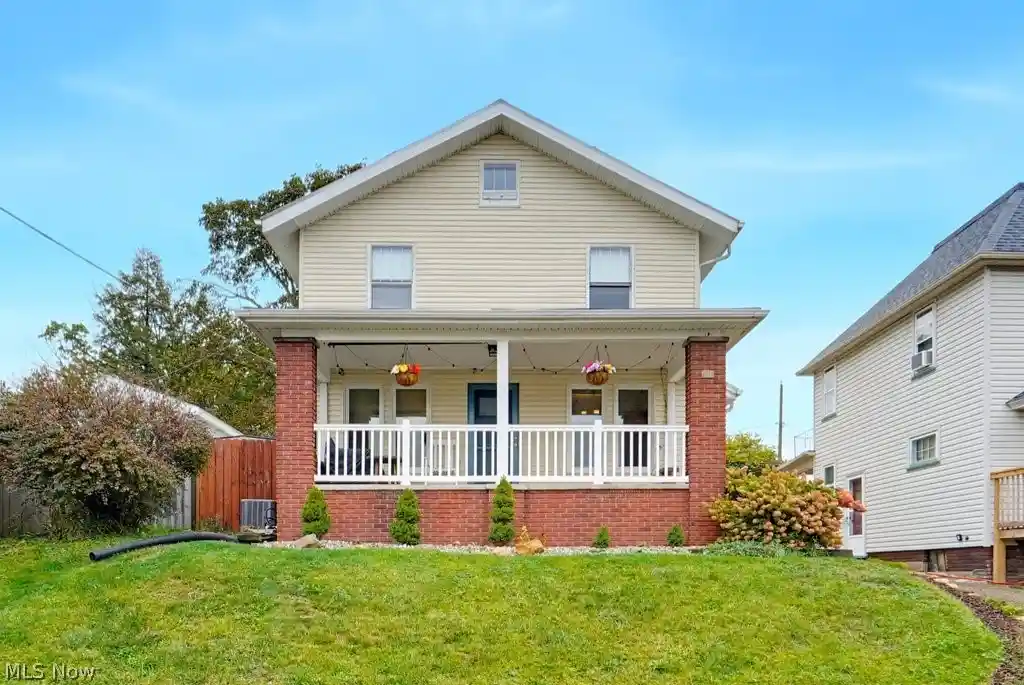 Photo 1 of Single family home for sale at 932 4th Street Ne, Massillon, OH 44646 | MLS# 5252601 | Listing updated on 2026-10-29