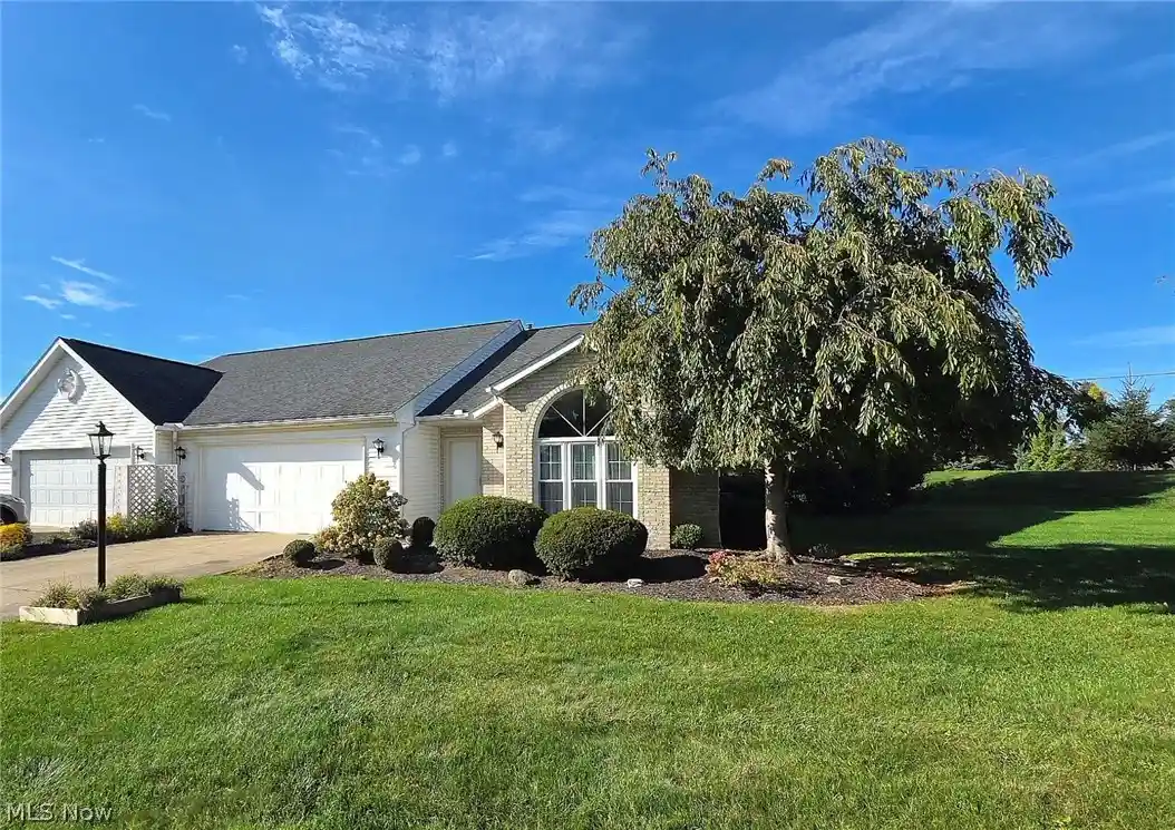 Condo for sale at 5650 Lauren Oval, Medina, OH 44256 | MLS# 5252510