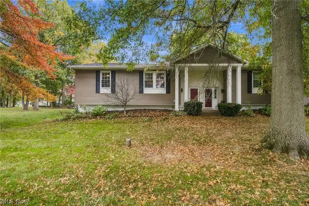 Photo 1 of Sale Pending at 8632 Wedgewood Ave Nw, North Canton, OH 44720 | MLS# 5252172 | Listing updated on 2026-10-15