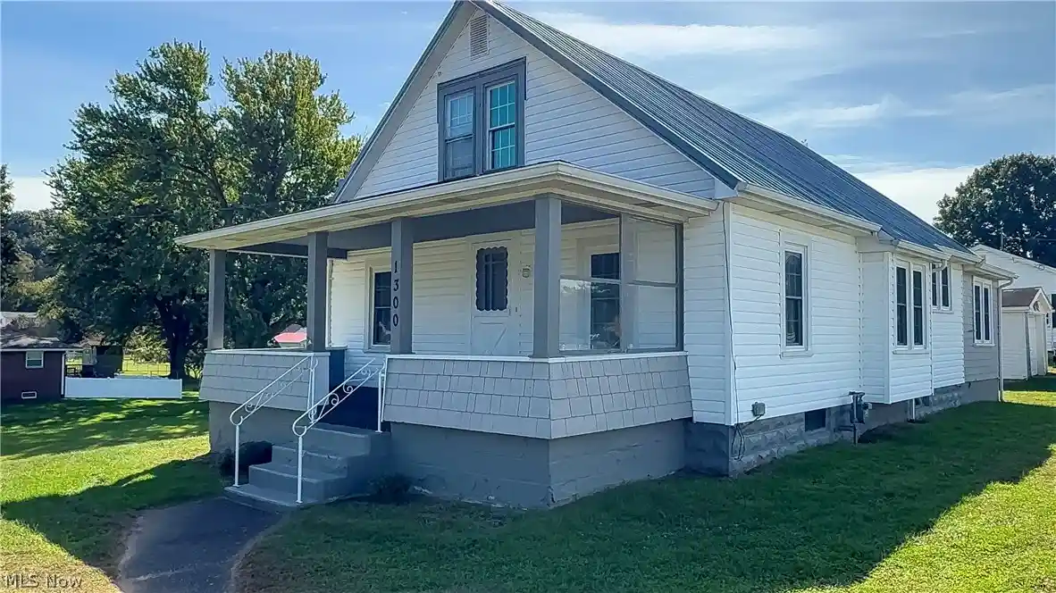 Single family home for sale at 1300 23 Street, Vienna, WV 26105 | MLS# 5249624