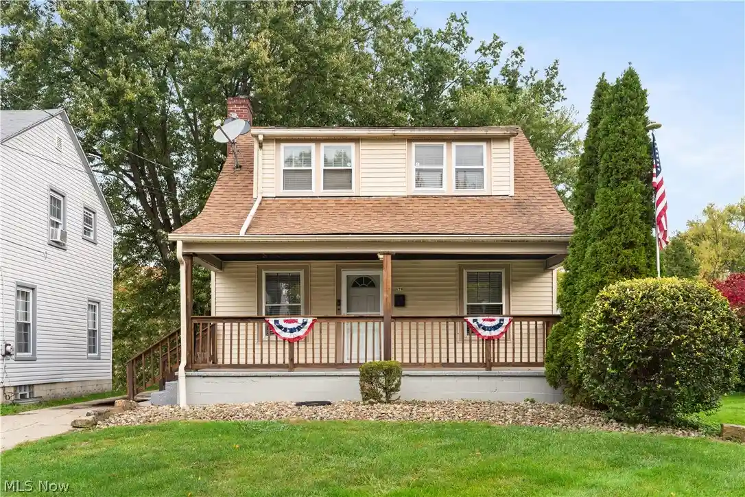 Single family home for sale at 176 Clifton Dr, Youngstown, OH 44512 | MLS# 5252786