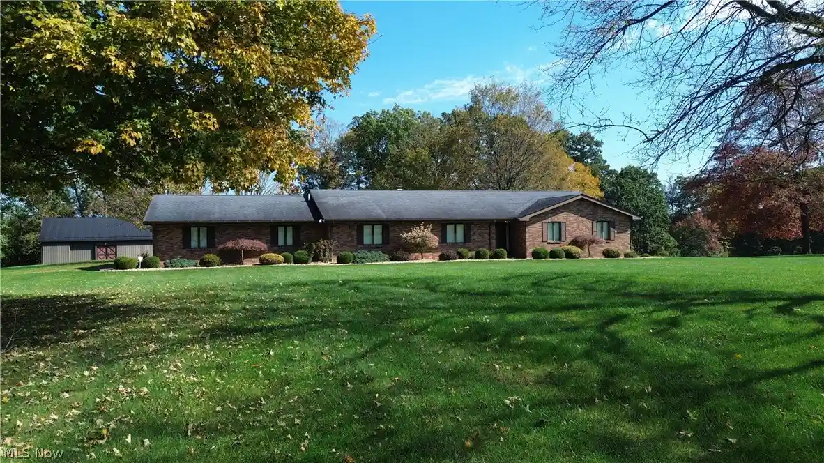 Single family home for sale at 52 Hilda Cir, Bloomingdale, OH 43910 | MLS# 5252790
