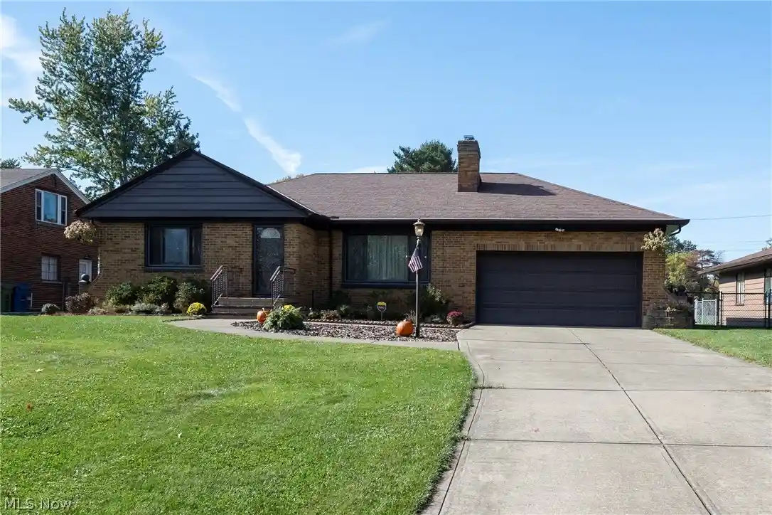 Photo 1 of Sale Pending at 6446 Big Crk Pkwy, Cleveland, OH 44130 | MLS# 5252838 | Listing updated on 2026-10-16
