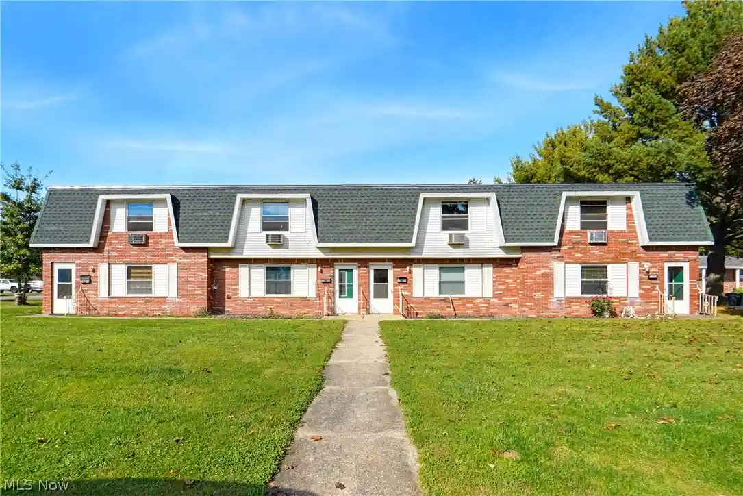 Listing Photo 1 - Condo for sale in 3340 Mollane St NW located at 3340 Mollane St NW, Massillon, OH 44646 - Unit 3340 Mollane St NW