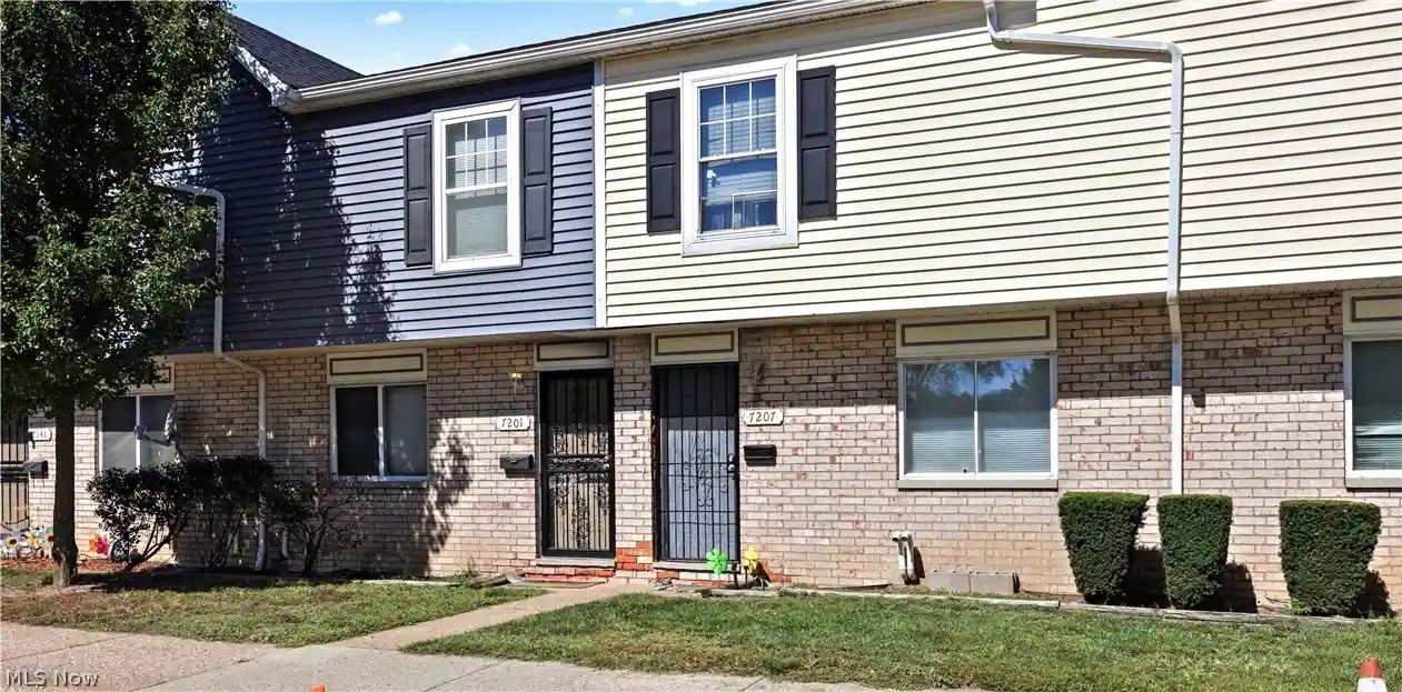 Listing Photo 1 - Condo for sale in 7207 Otis Ct located at 7207 Otis Ct, Cleveland, OH 44104 - Unit 7207 Otis Ct