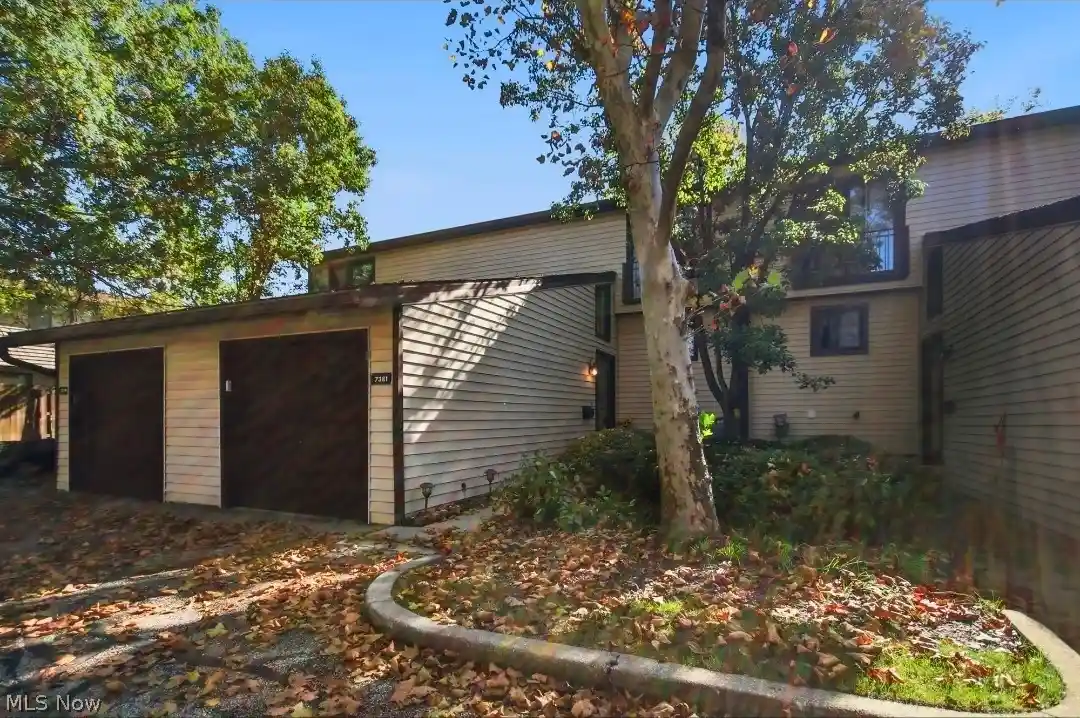 Condo for sale at 7381 Pine Ridge Ct, Cleveland, OH 44130 | MLS# 5253023