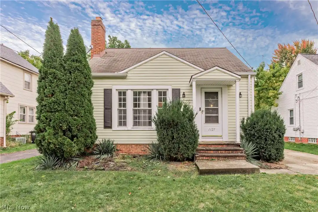 Photo 1 of Single family home for sale at 1127 Gordon Rd, Cleveland, OH 44124 | MLS# 5250459 | Listing updated on 2026-10-21