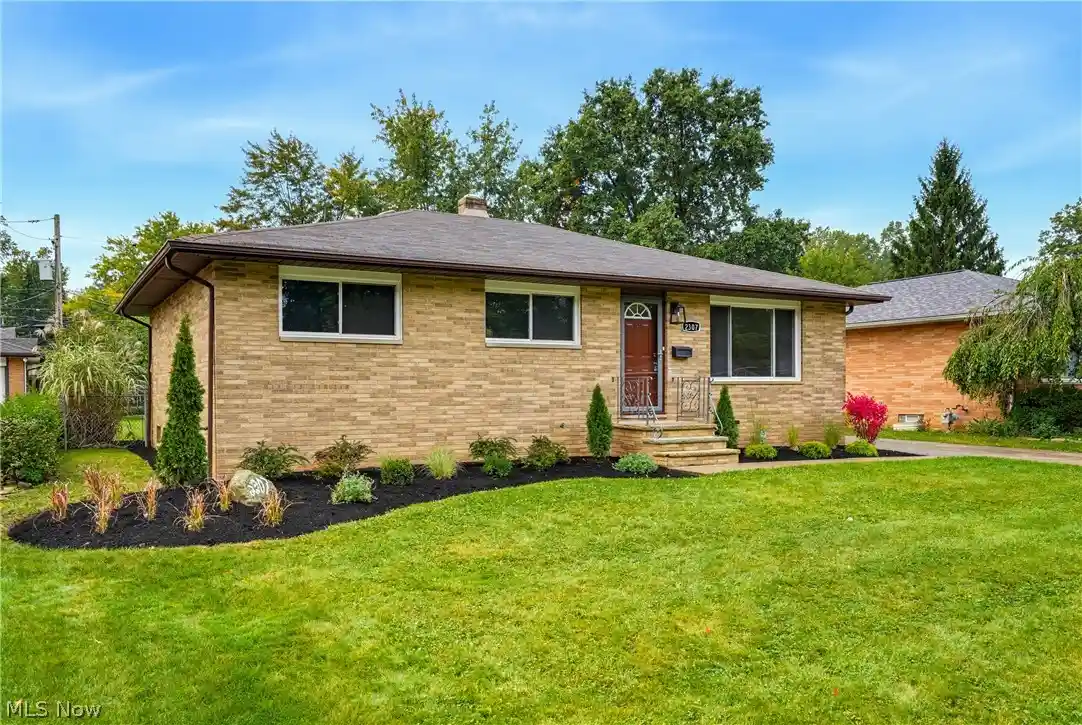 Photo 1 of Single family home for sale at 2307 Vinewood Dr, Cleveland, OH 44134 | MLS# 5252584 | Listing updated on 2026-10-14
