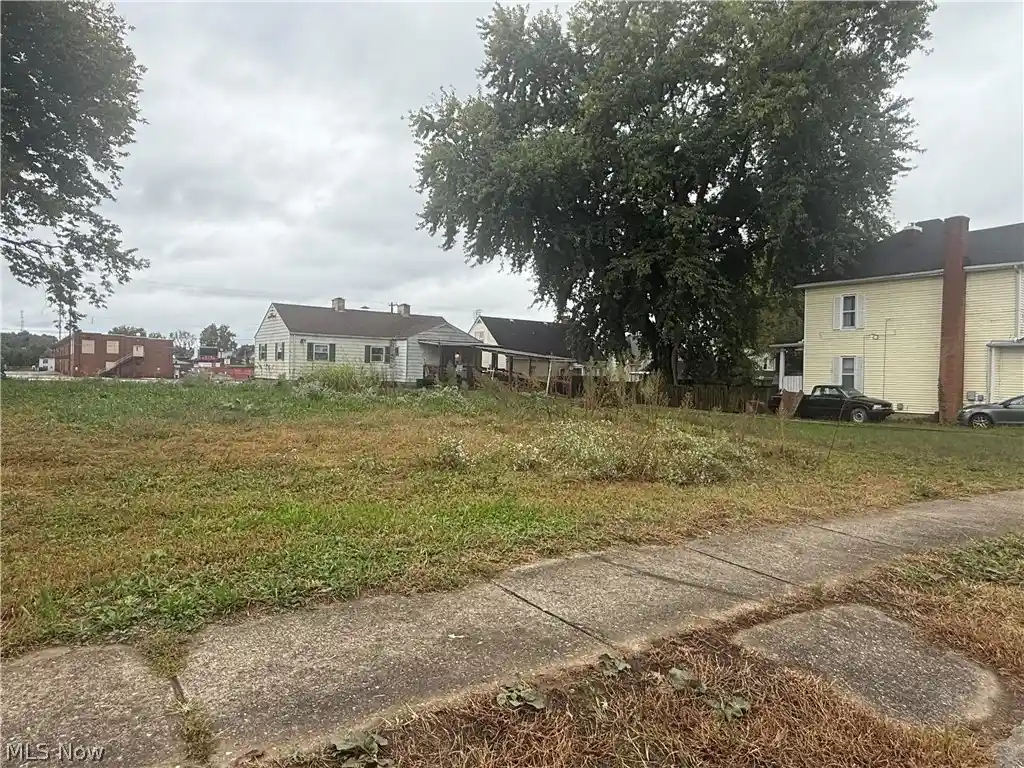 Photo 1 of Land for sale at 1026 24th Street, Parkersburg, WV 26101 | MLS# 5251799 | Listing updated on 2026-10-14