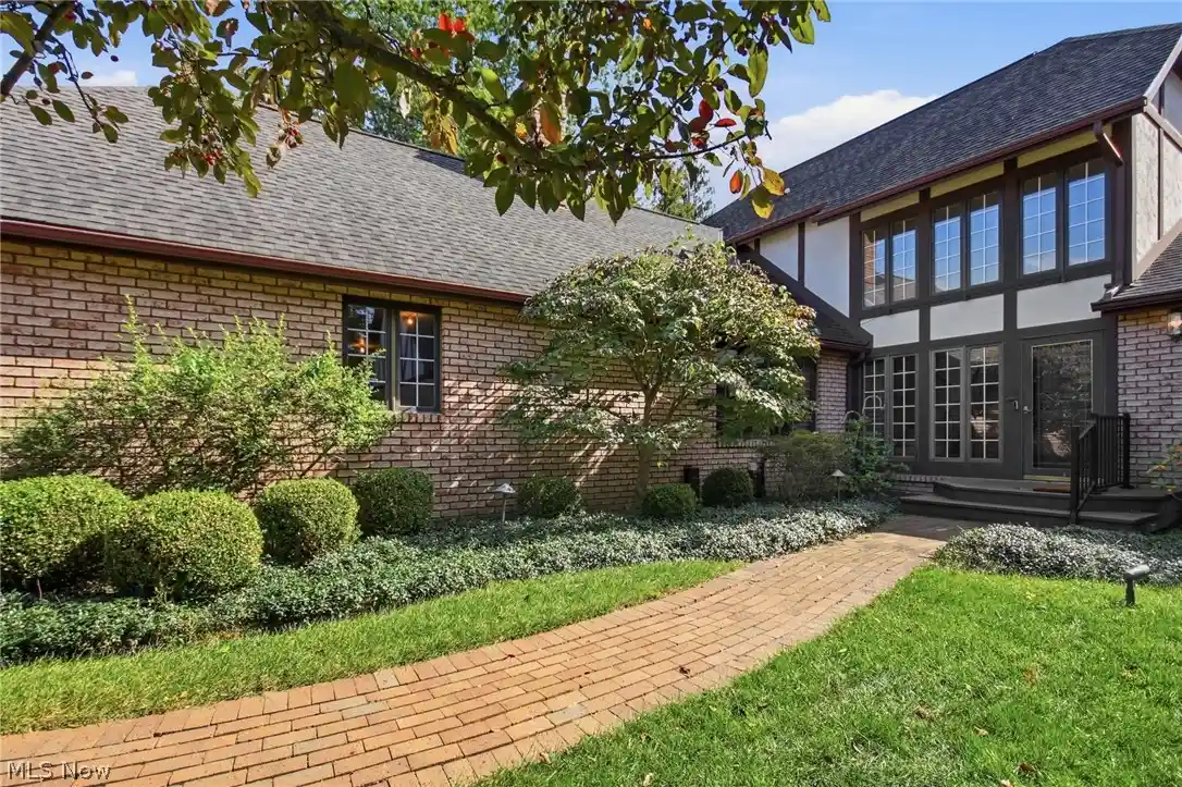 Photo 1 of Condo for sale at 16 S Bentley Dr Se, North Canton, OH 44709 | MLS# 5252278 | Listing updated on 2026-10-14