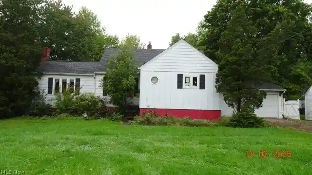 Photo 1 of Sale Pending at 11670 State Rd, North Royalton, OH 44133 | MLS# 5253179 | Listing updated on 2026-10-29