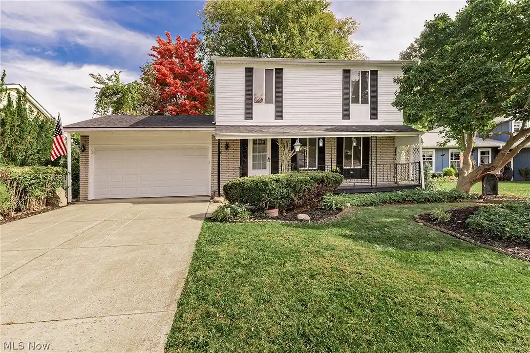 Photo 1 of Single family home for sale at 5613 Reef Rd, Mentor On The Lake, OH 44060 | MLS# 5253147 | Listing updated on 2026-10-22