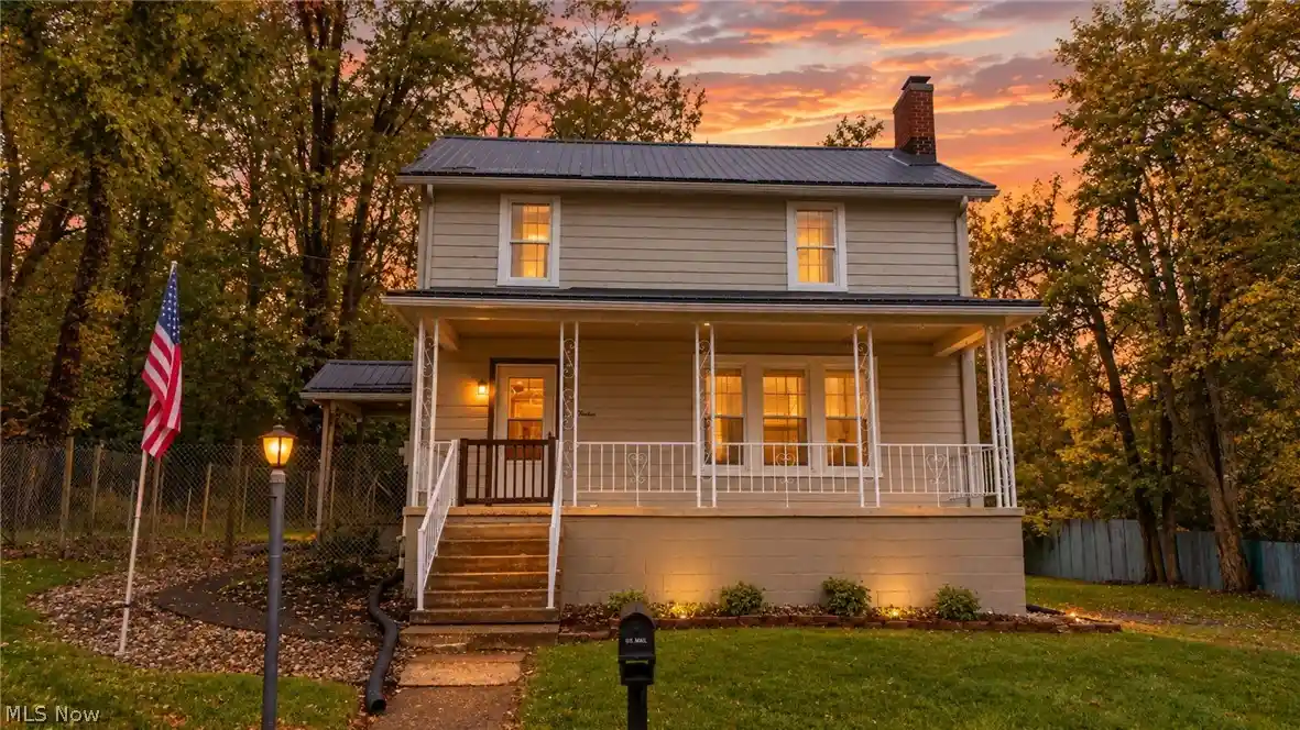 Photo 1 of Single family home for sale at 112 Spring St, Saint Clairsville, OH 43950 | MLS# 5253240 | Listing updated on 2026-10-28