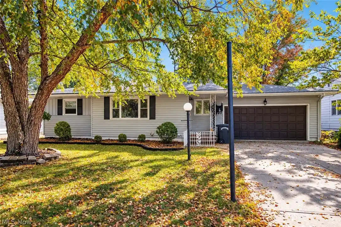 Photo 1 of Single family home for sale at 537 Randall Rd, Elyria, OH 44035 | MLS# 5253155 | Listing updated on 2026-10-15
