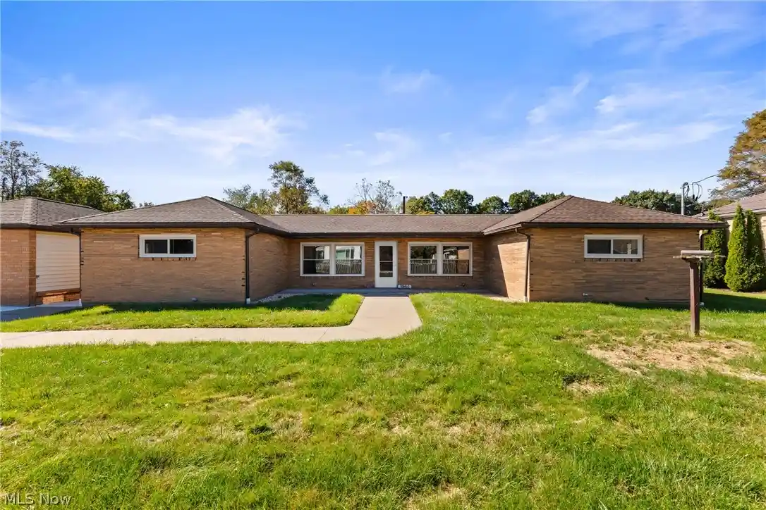 Photo 1 of Single family home for sale at 206 Church Ave, Follansbee, WV 26037 | MLS# 5253041 | Listing updated on 2026-10-15