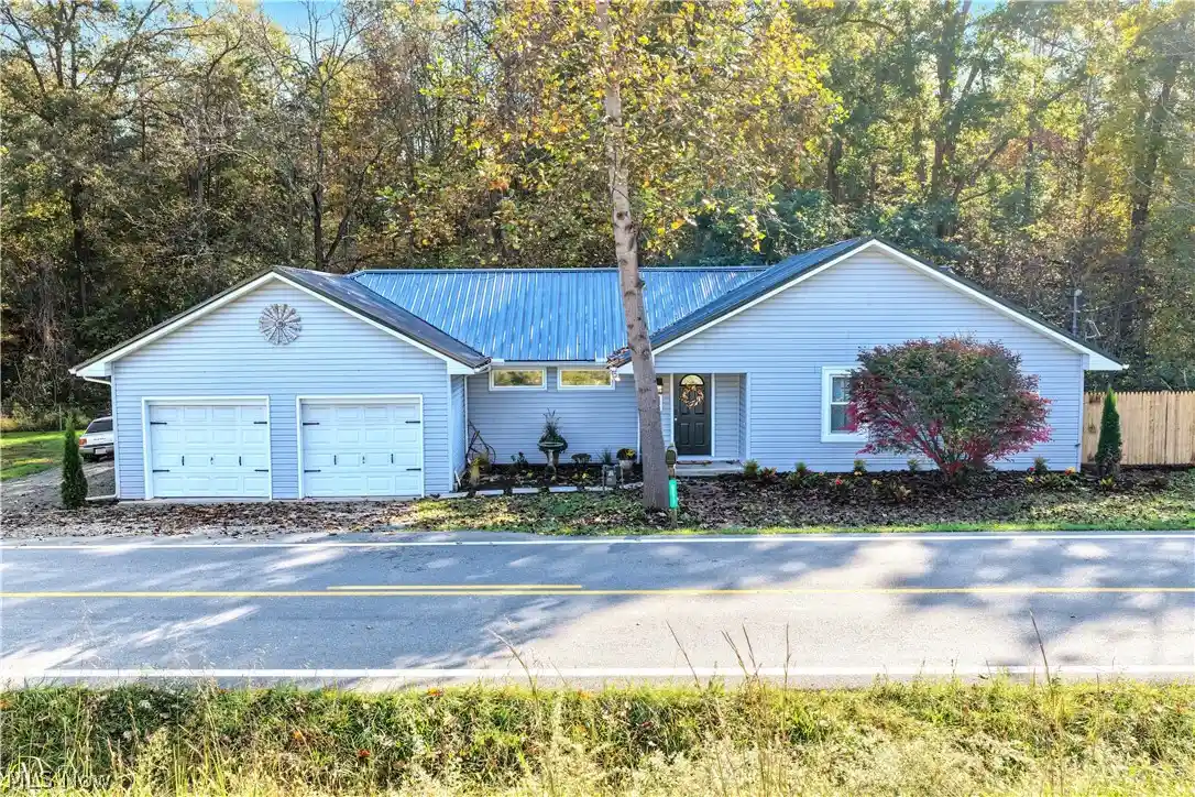 Photo 1 of Single family home for sale at 5672 Old Saint Marys Pike, Waverly, WV 26184 | MLS# 5253351 | Listing updated on 2026-10-19