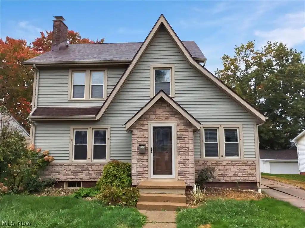 Photo 1 of Single family home for sale at 113 Market St S, East Canton, OH 44730 | MLS# 5253103 | Listing updated on 2026-10-23