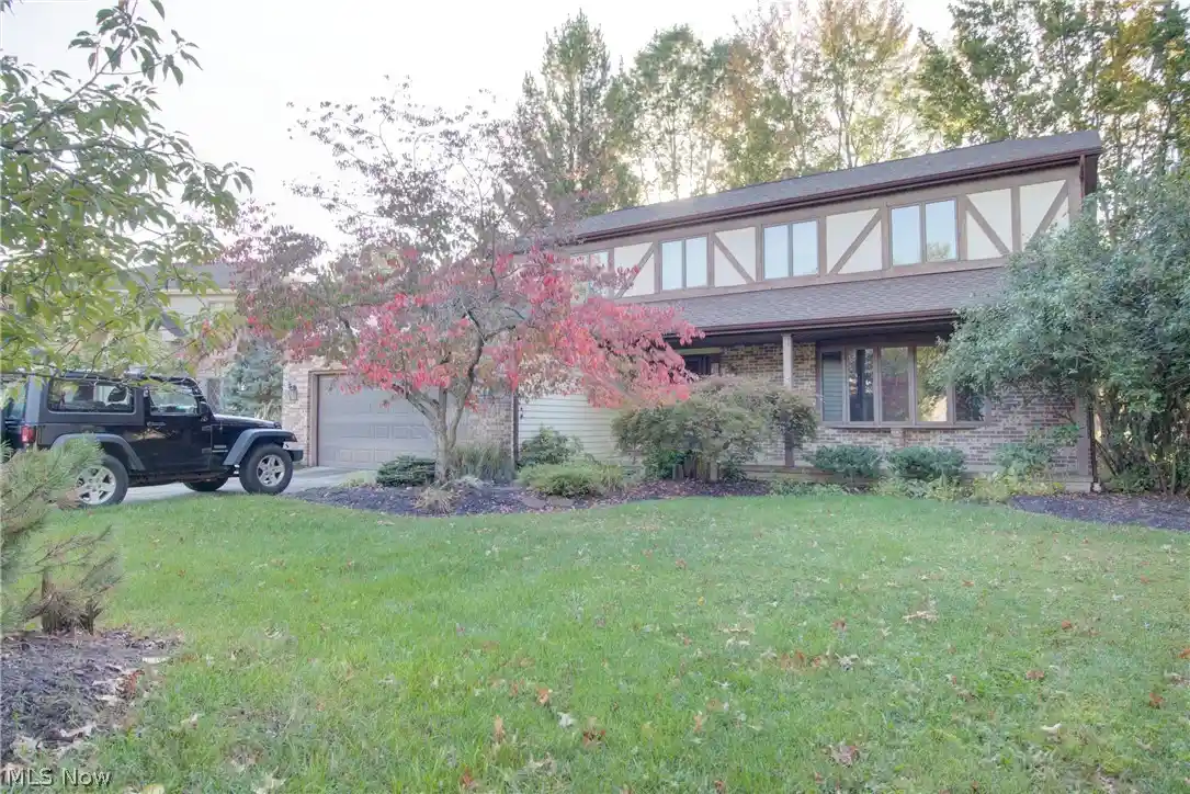 Single family home for sale at 7170 Windwood Way, Olmsted Twp, OH 44138 | MLS# 5253299