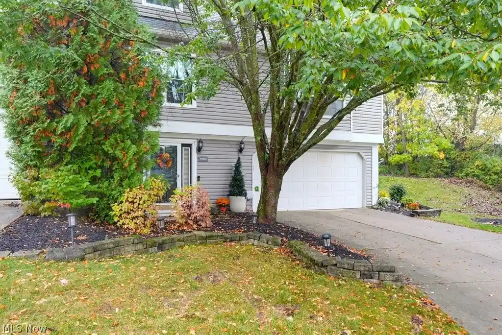 Photo 1 of Condo for sale at 14504 Cross Crk Ln, North Royalton, OH 44133 | MLS# 5253207 | Listing updated on 2026-10-27