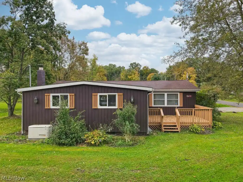 Photo 1 of Sale Pending at 10672 Newton Fls Rd, Newton Falls, OH 44444 | MLS# 5242035 | Listing updated on 2026-10-17