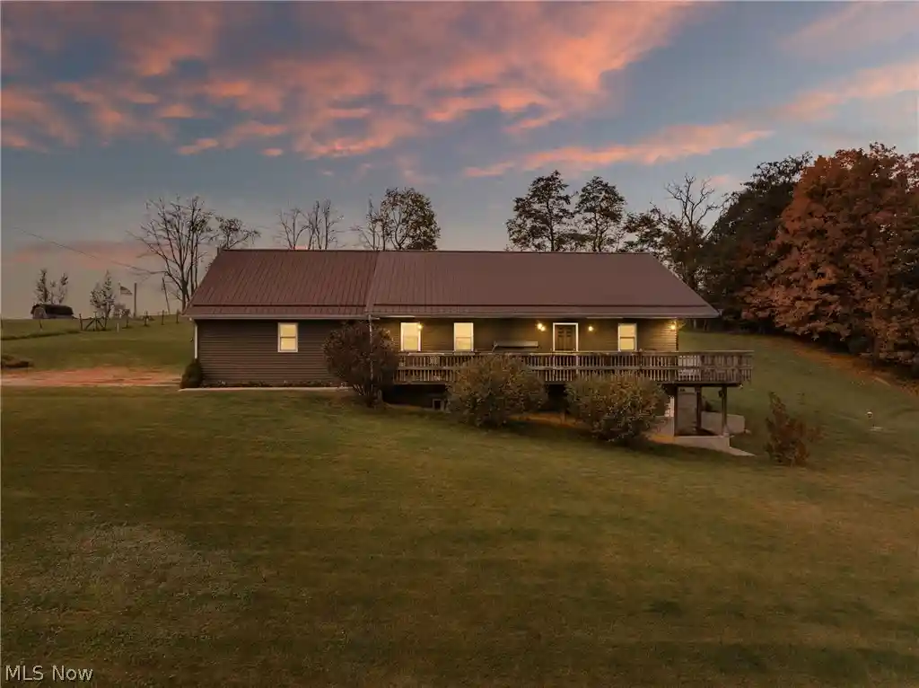 Photo 1 of Single family home for sale at 70550 Crescent Rd, Saint Clairsville, OH 43950 | MLS# 5252388 | Listing updated on 2026-10-28