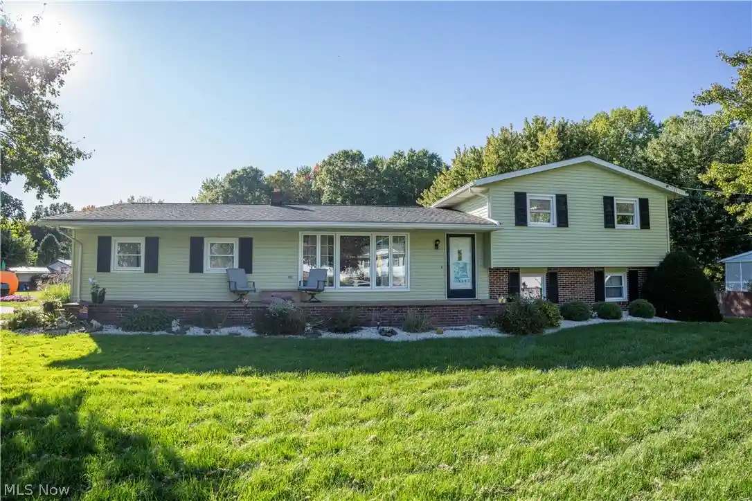 Single family home for sale at 4831 Leona Ave SW, Navarre, OH 44662 | MLS# 5252493