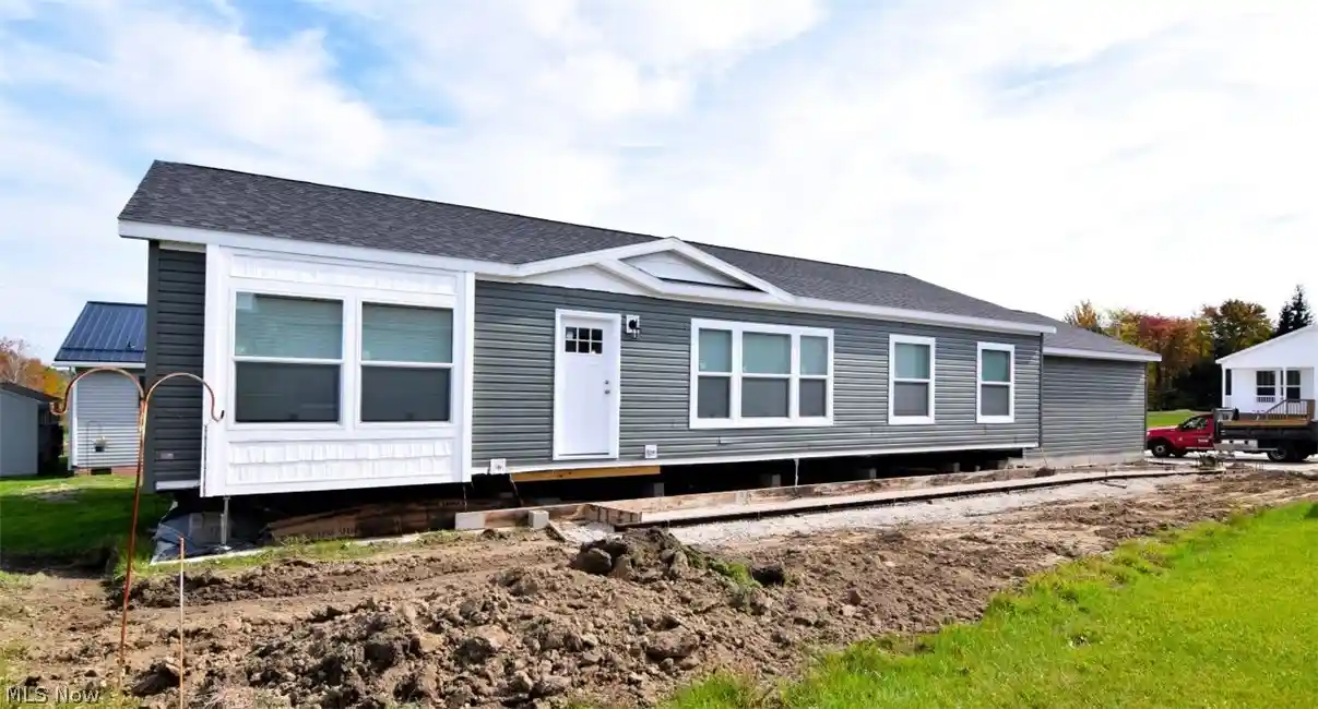 Photo 1 of Single family home for sale at 969 Stonemill Dr, Chardon, OH 44024 | MLS# 5253245 | Listing updated on 2026-10-23