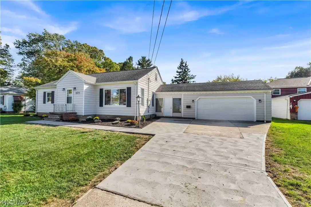 Photo 1 of Sale Pending at 10711 Meadowbrook Dr, Cleveland, OH 44130 | MLS# 5253478 | Listing updated on 2026-10-22