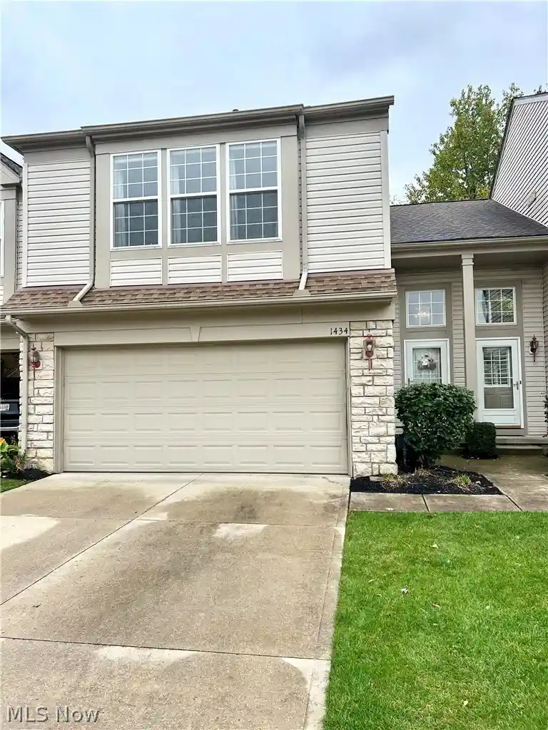 Photo 1 of Sale Pending at 1434 S Yorkshire Dr, Broadview Heights, OH 44147 | MLS# 5253234 | Listing updated on 2026-10-16