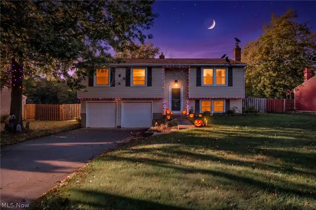 Single family home for sale at 22266 Lorraine Dr, Strongsville, OH 44149 | MLS# 5252979