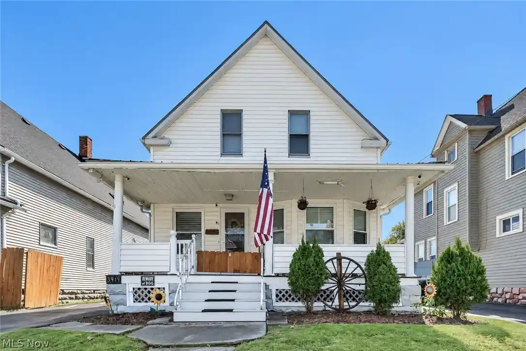 Photo 1 of Single family home for sale at 3919 Robert Ave, Cleveland, OH 44109 | MLS# 5251107 | Listing updated on 2026-10-21