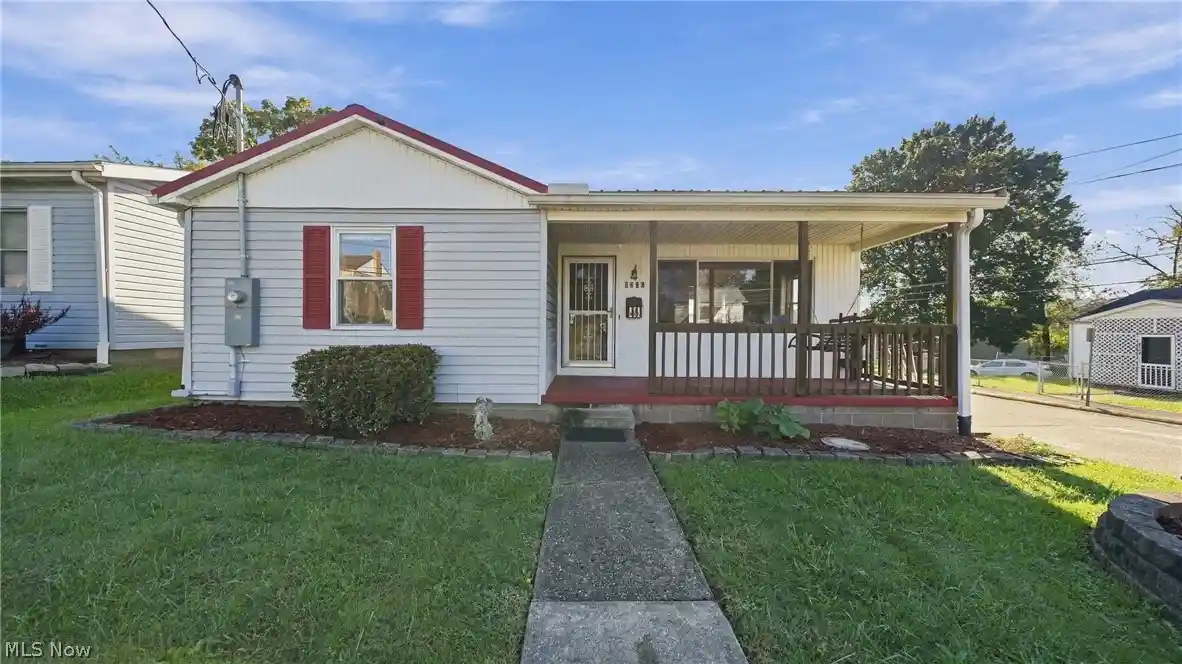 Photo 1 of Single family home for sale at 2200 Fairview Ave, Parkersburg, WV 26101 | MLS# 5253595 | Listing updated on 2026-10-22