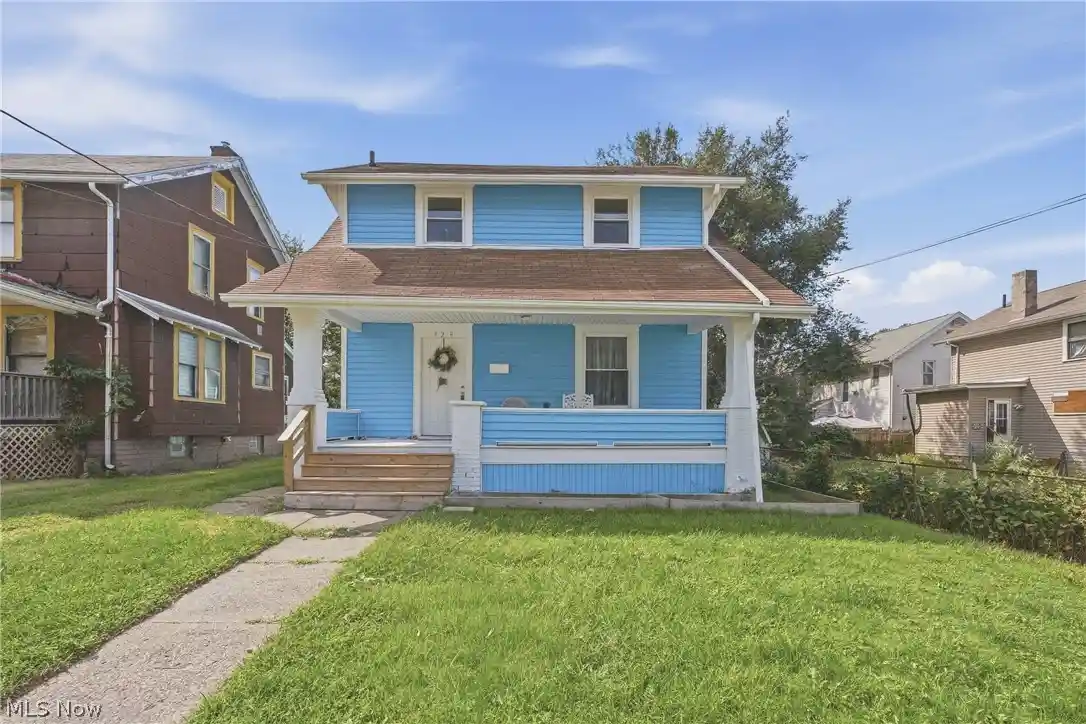 Single family home for sale at 329 Girard Ave NE, Canton, OH 44704 | MLS# 5253689