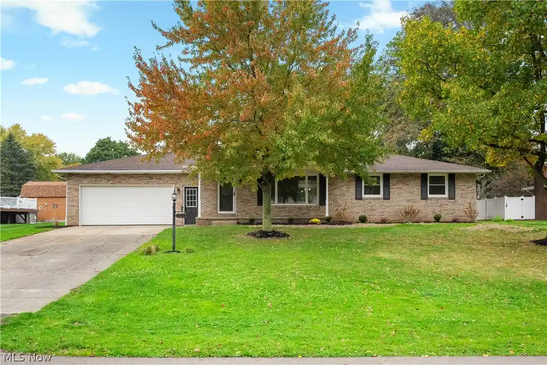 Photo 1 of Single family home for sale at 1333 Clarence St Nw, Uniontown, OH 44685 | MLS# 5253466 | Listing updated on 2026-10-19