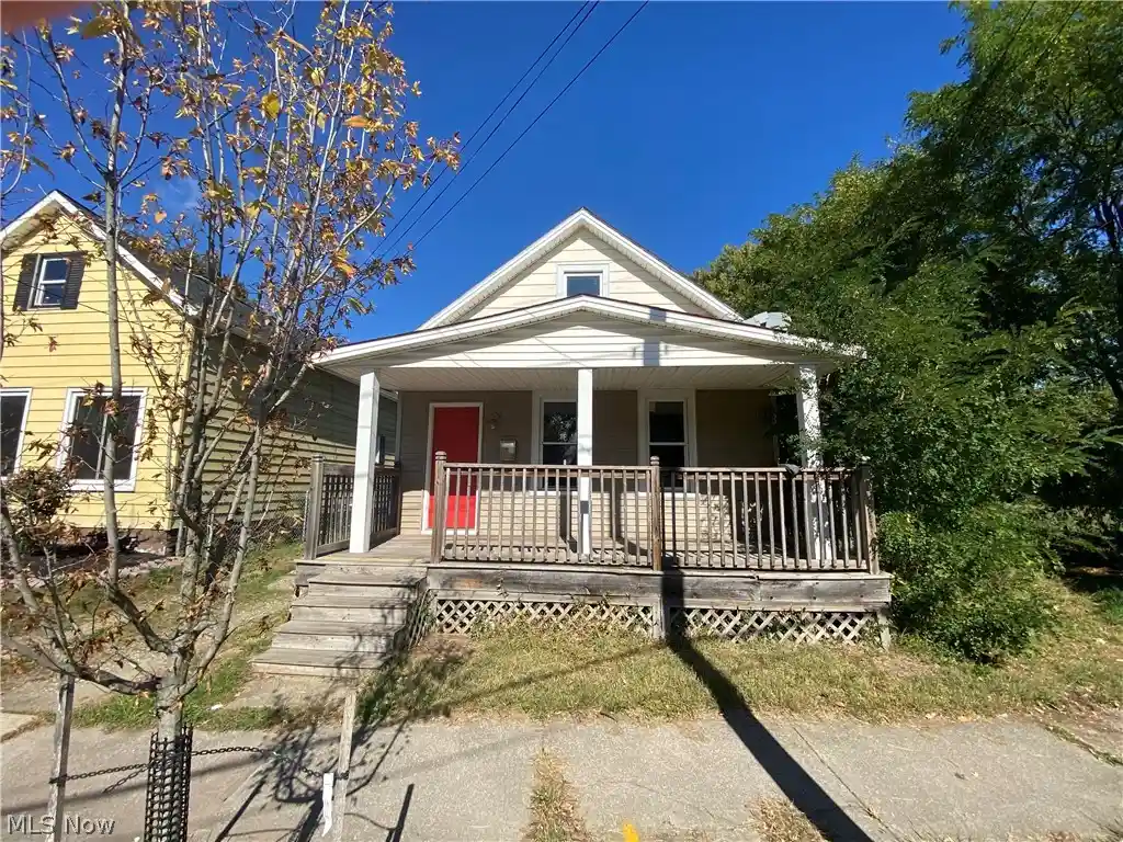 Photo 1 of Single family home for sale at 1172 Holmden Ave, Cleveland, OH 44109 | MLS# 5251257 | Listing updated on 2026-10-20