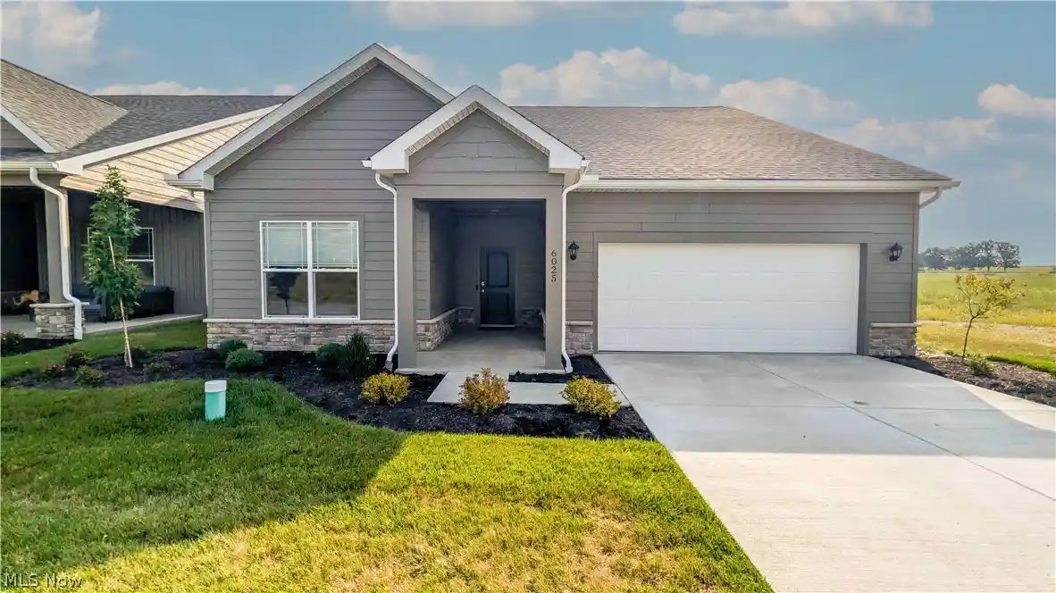 Photo 1 of Condo for sale at 6025 Coventry Cir, Huron, OH 44839 | MLS# 5253608 | Listing updated on 2026-10-29