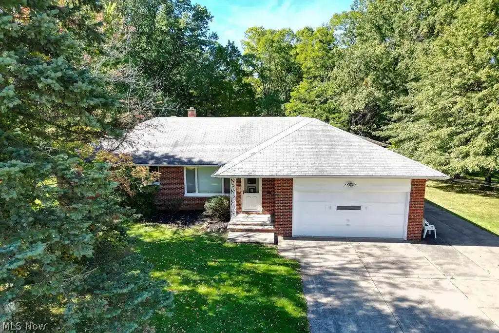 Photo 1 of Single family home for sale at 2918 Emerald Lakes Blvd, Willoughby Hills, OH 44092 | MLS# 5253830 | Listing updated on 2026-10-29