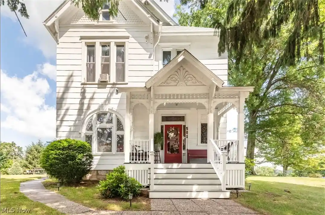 Photo 1 of Single family home for sale at 501 E Main St, Barnesville, OH 43713 | MLS# 5253835 | Listing updated on 2026-10-16
